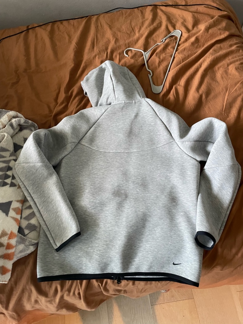 Mens grey Nike Tech - Picture 4 of 4